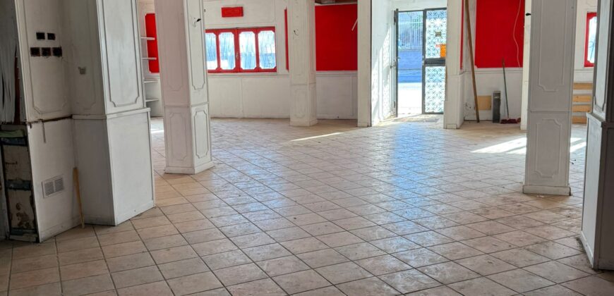 LOCALE COMMERCIALE 220 MQ Monterusciello-Via Quarto