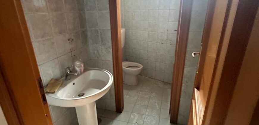 LOCALE COMMERCIALE 220 MQ Monterusciello-Via Quarto