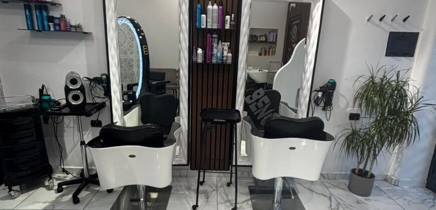 CESSIONE ATTIVITA’ PARRUCCHIERE Casalnuovo-Corso Umberto