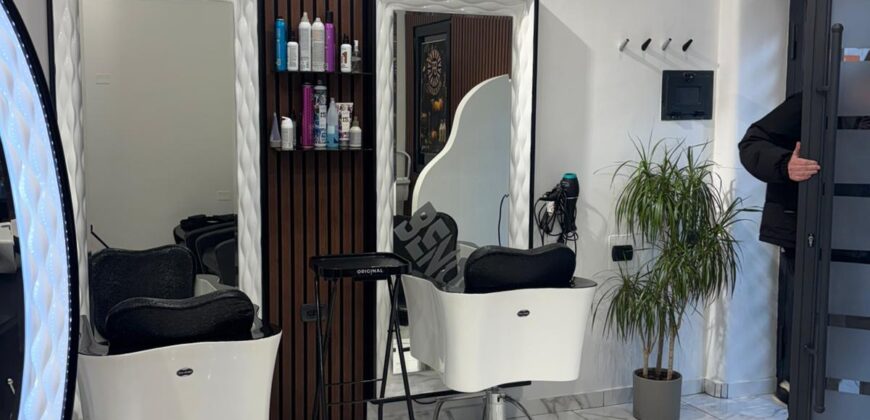 CESSIONE ATTIVITA’ PARRUCCHIERE Casalnuovo-Corso Umberto
