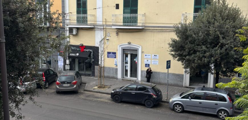 APPARTAMENTO 140 MQ RISTRUTTURATO Secondigliano-Corso