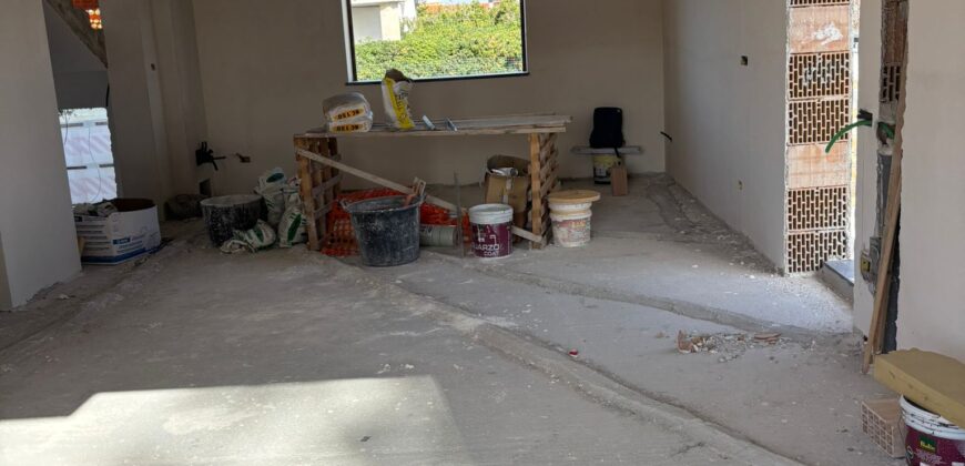 VILLA A SCHIERA NUOVA COSTRUZIONE Varcaturo – P.co Noce