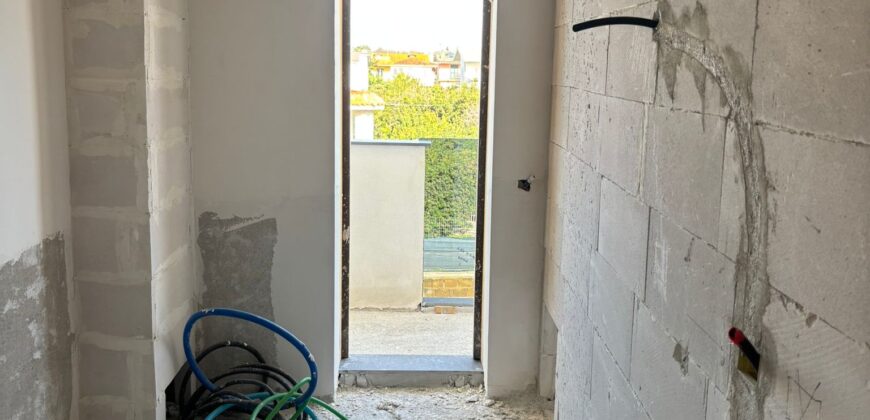 VILLA DI NUOVA COSTRUZIONE Varcaturo-Parco Noce