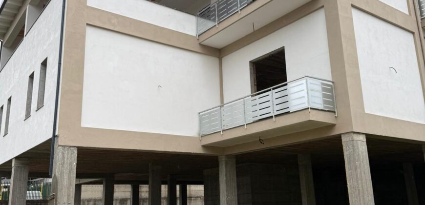 LOCALE 1800 MQ Giugliano-Via Oasi Sacro Cuore