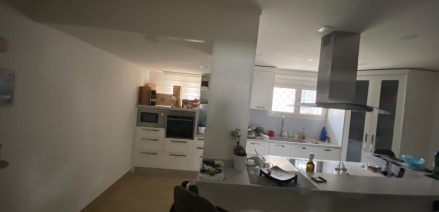 LUSSUOSA VILLA INDIPENDENTE Licola