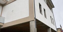 LOCALE 1800 MQ Giugliano-Via Oasi Sacro Cuore