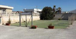 STRUTTURA 300 MQ CON PARCHEGGIO Castel Volturno