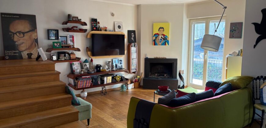 VILLA SINGOLA RISTRUTTURATA Varcaturo-Parco Residence