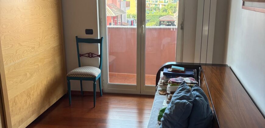 VILLA SINGOLA RISTRUTTURATA Varcaturo-Parco Residence