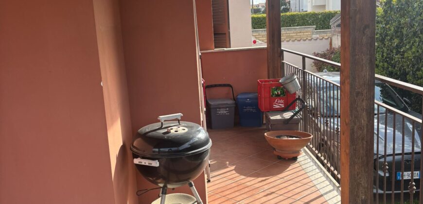 VILLA SINGOLA RISTRUTTURATA Varcaturo-Parco Residence