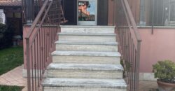 VILLA SINGOLA RISTRUTTURATA Varcaturo-Parco Residence