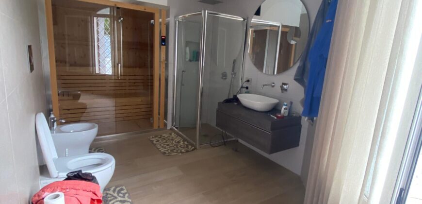 LUSSUOSA VILLA INDIPENDENTE Licola