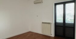 VILLA SINGOLA CON AMPIO GIARDINO Licola-Via Vicinale Festinese