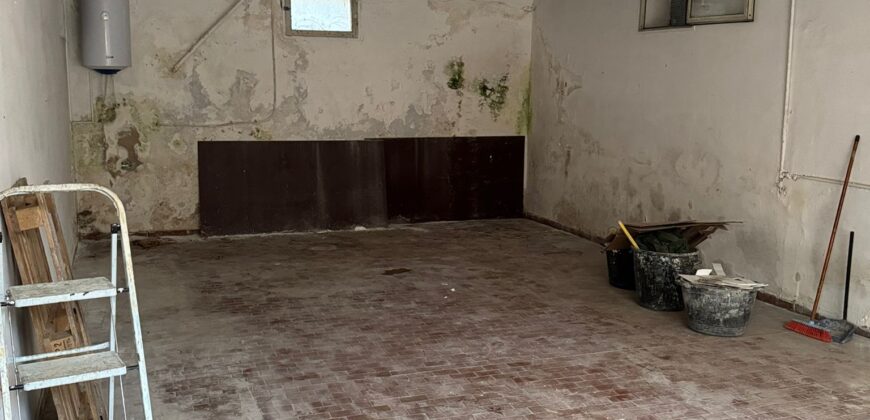 VILLA SINGOLA CON AMPIO GIARDINO Licola-Via Vicinale Festinese