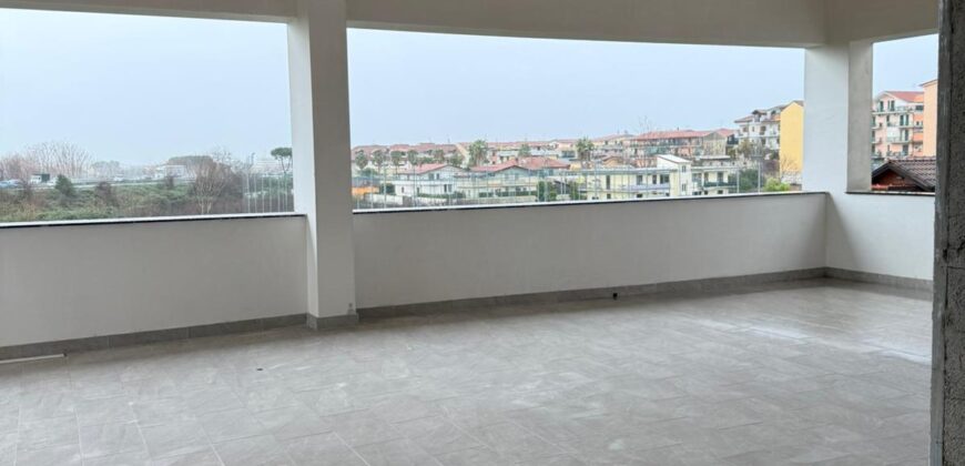 LOCALE 1800 MQ Giugliano-Via Oasi Sacro Cuore