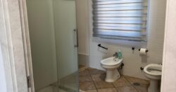 VILLA DIVISA IN DUE APPARTAMENTI Varcaturo-Parco Noce