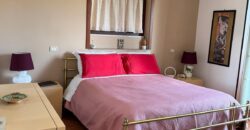 VILLA DIVISA IN DUE APPARTAMENTI Varcaturo-Parco Noce