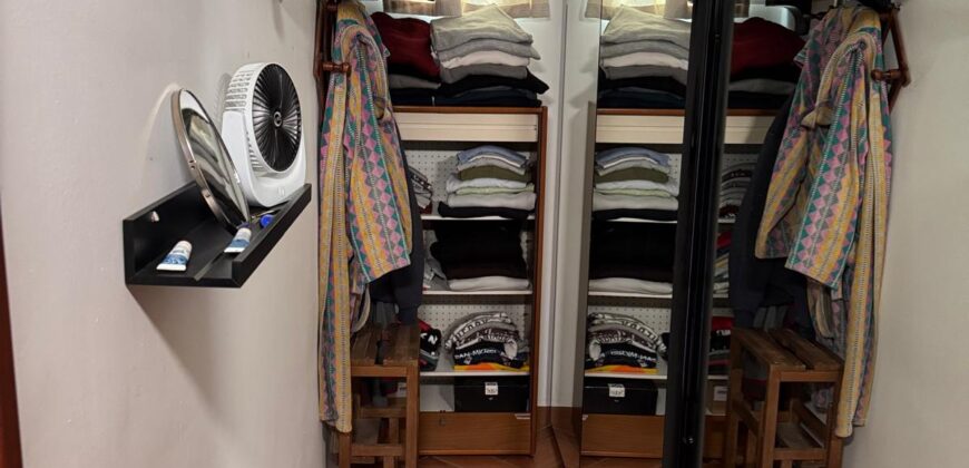 VILLA DIVISA IN DUE APPARTAMENTI Varcaturo-Parco Noce