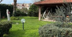 APPARTMENTO CON GIARDINO Licola-Via Montenuovo