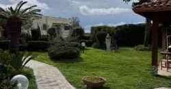 APPARTMENTO CON GIARDINO Licola-Via Montenuovo