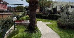 APPARTMENTO CON GIARDINO Licola-Via Montenuovo