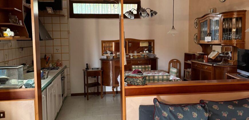 APPARTMENTO CON GIARDINO Licola-Via Montenuovo