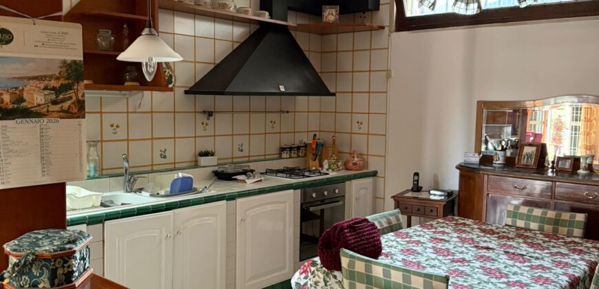 APPARTMENTO CON GIARDINO Licola-Via Montenuovo