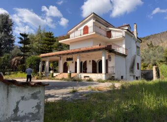 AMPIO CASALE Falciano Del Massico