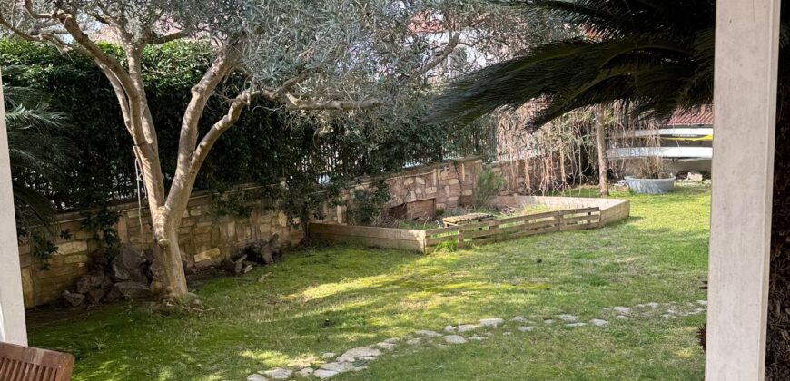 VILLA BIFAMILIARE Lago Patria-Domus Mea