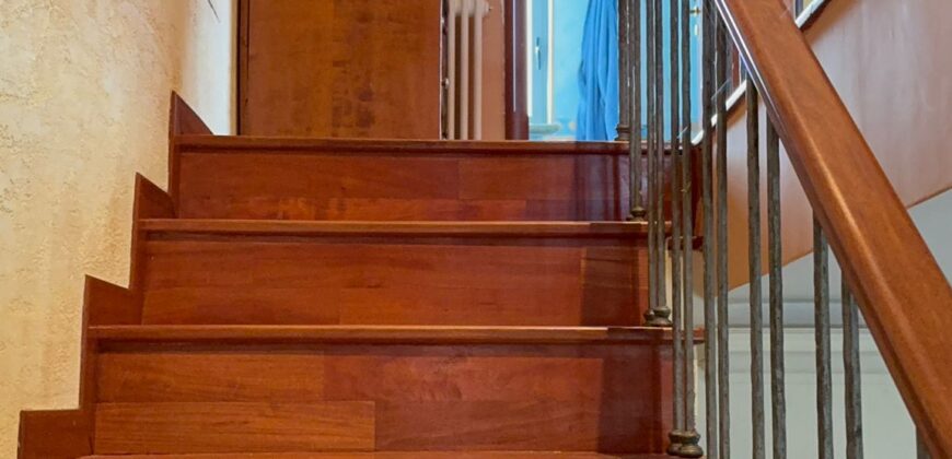 VILLA BIFAMILIARE Lago Patria-Domus Mea