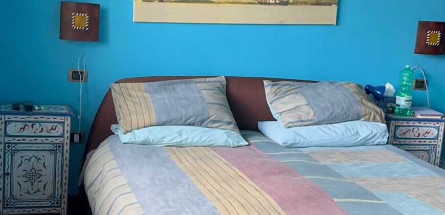 VILLA BIFAMILIARE Lago Patria-Domus Mea