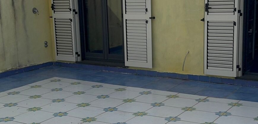 VILLA BIFAMILIARE Lago Patria-Domus Mea