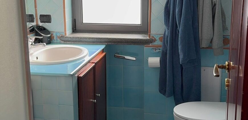 VILLA BIFAMILIARE Lago Patria-Domus Mea