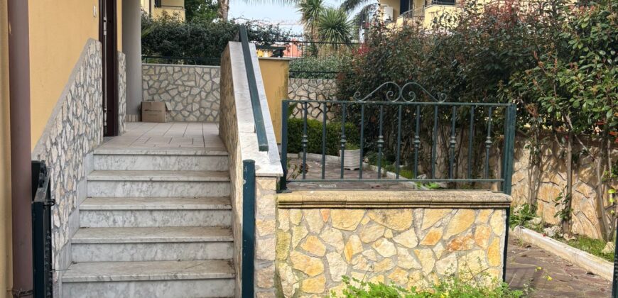 VILLA SINGOLA Lago Patria-Parco Les Nouvellas