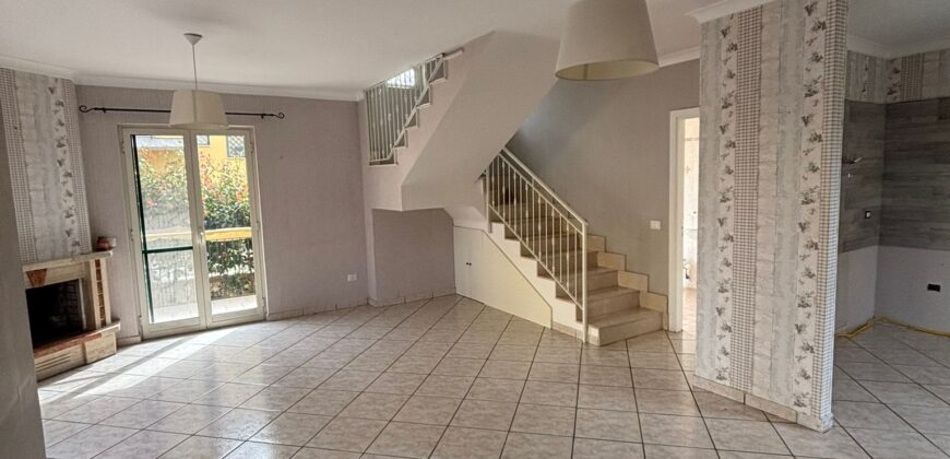 VILLA SINGOLA Lago Patria-Parco Les Nouvellas