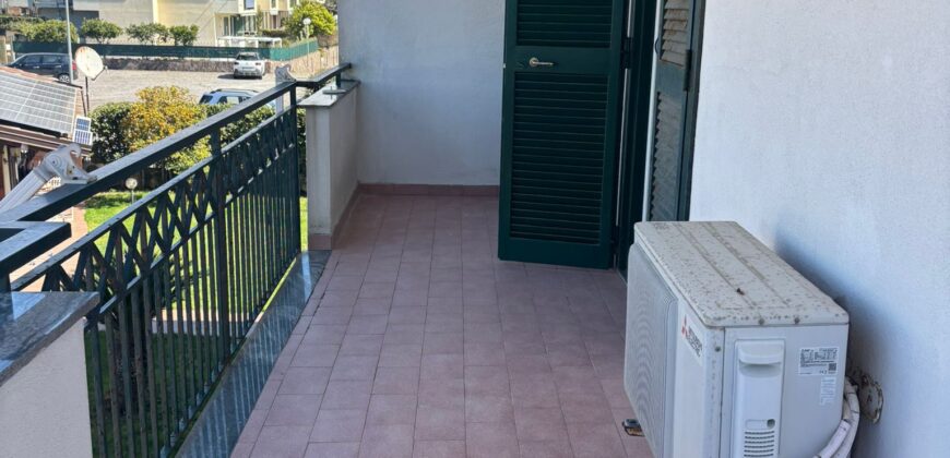 DUPLEX ESCLUSIVO Lago Patria-Parco La Laguna