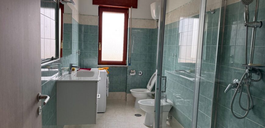 BILOCALE RISTRUTTURATO Varcaturo-Via Ripuaria