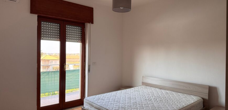 BILOCALE RISTRUTTURATO Varcaturo-Via Ripuaria