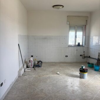 TRILOCALE RISTRUTTURATO Licola-Via San Nullo