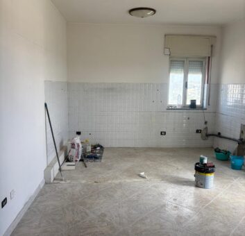 TRILOCALE RISTRUTTURATO Licola-Via San Nullo