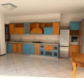 APPARTAMENTO IN FITTO Varcaturo