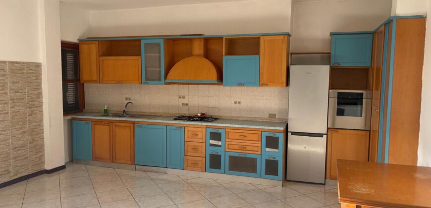 APPARTAMENTO IN FITTO Varcaturo