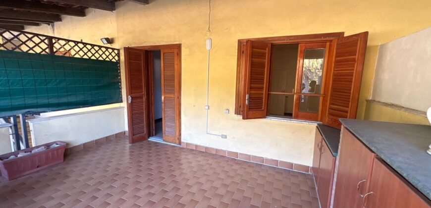 APPARTAMENTO IN FITTO Varcaturo