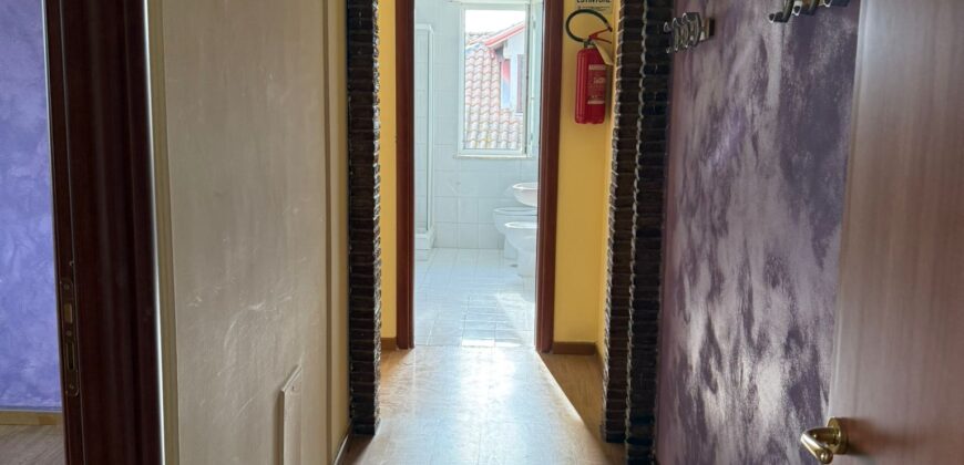 UFFICIO 90 MQ Varcaturo-Centro