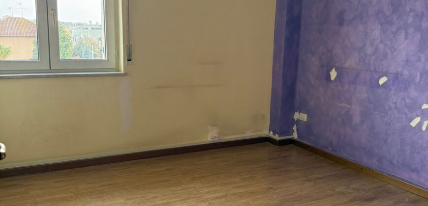 UFFICIO 90 MQ Varcaturo-Centro