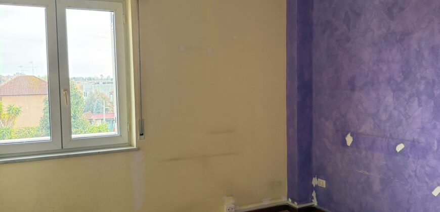 UFFICIO 90 MQ Varcaturo-Centro