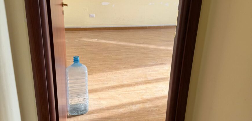 UFFICIO 90 MQ Varcaturo-Centro