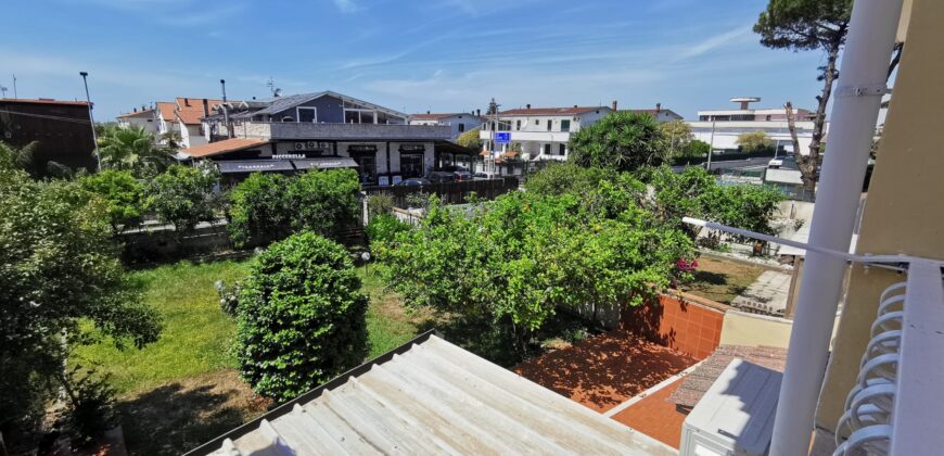 VILLA IN FITTO IN PARCO Varcaturo