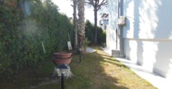 VILLA BIFAMILIARE IN PARCO PRIVATO Lago Patria