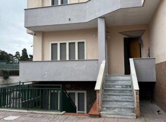 VILLA BIFAMILIARE Lago Patria-Parco Le Nouvellas